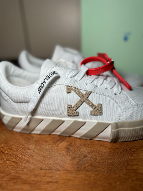 Off-White Vulcanized low donna