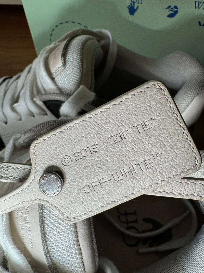 Off-White Out Of Office ‘OOO’