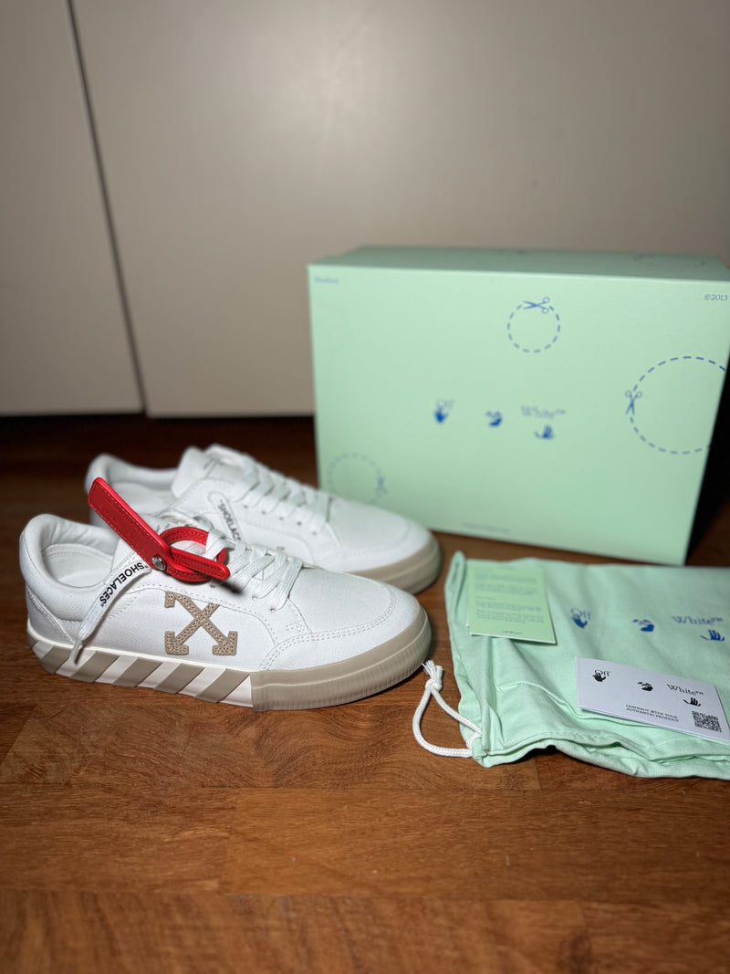 Off-White Vulcanized low donna