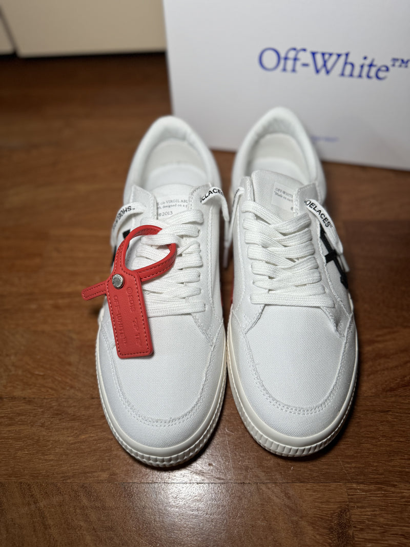 Off-White Vulcanized low