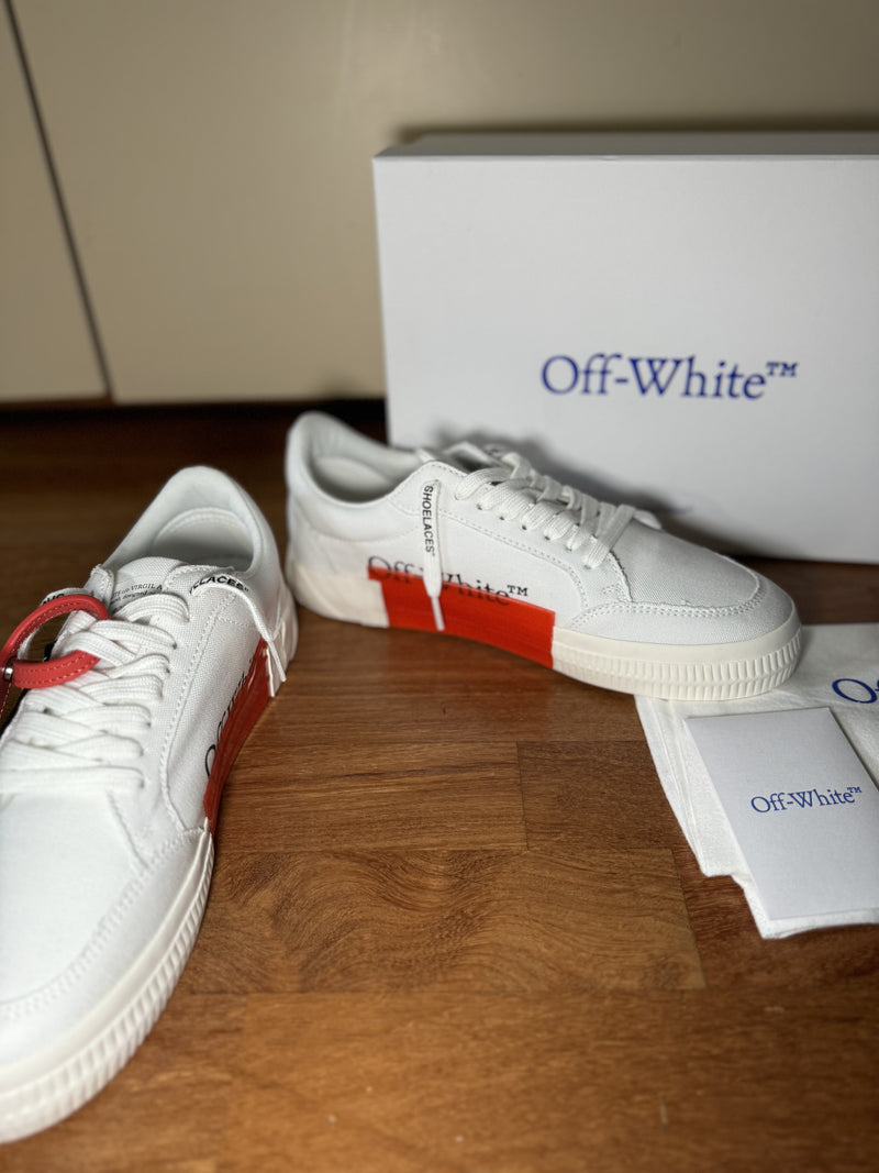 Off-White Vulcanized low