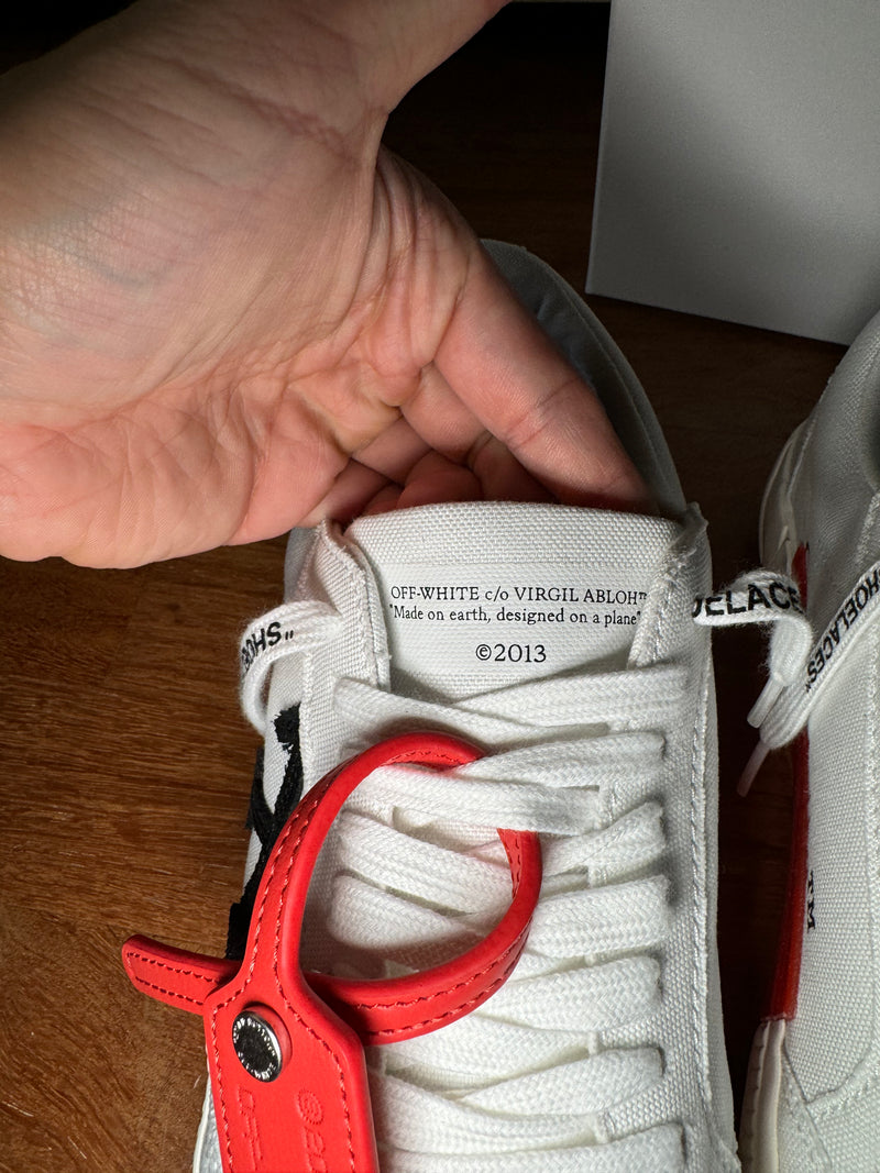 Off-White Vulcanized low