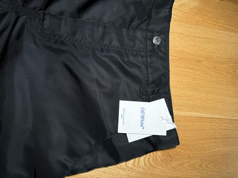 Carpenter Off-white