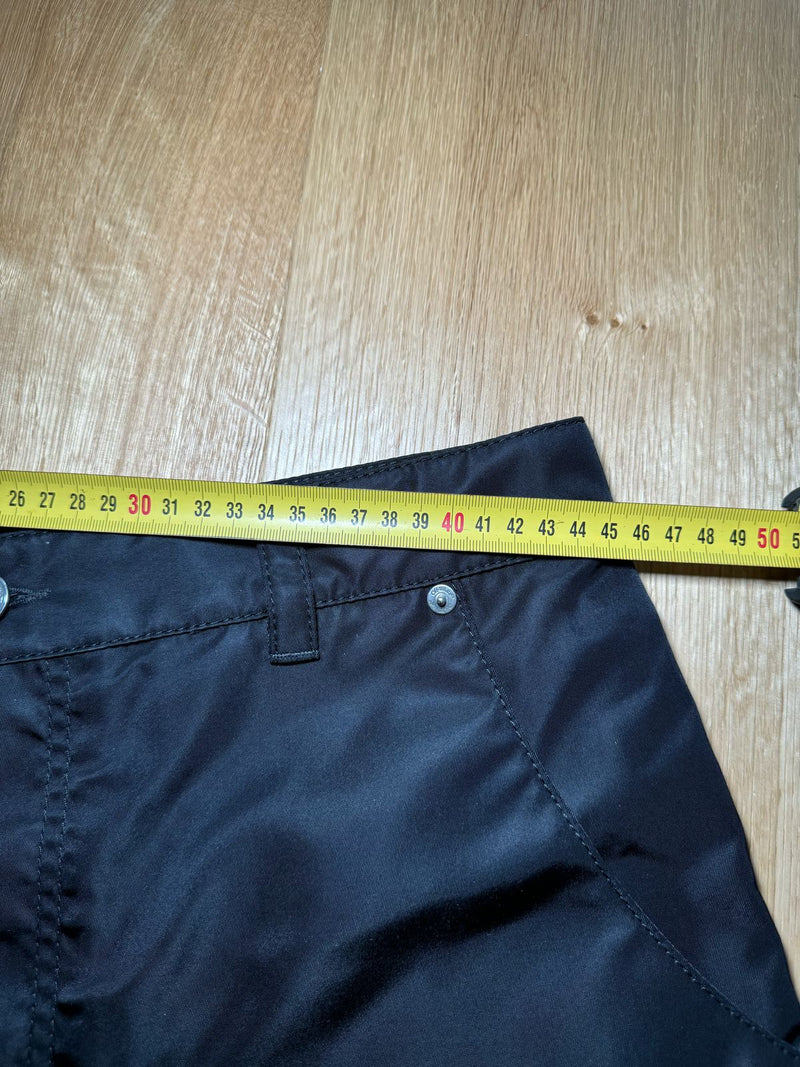 Carpenter Off-white